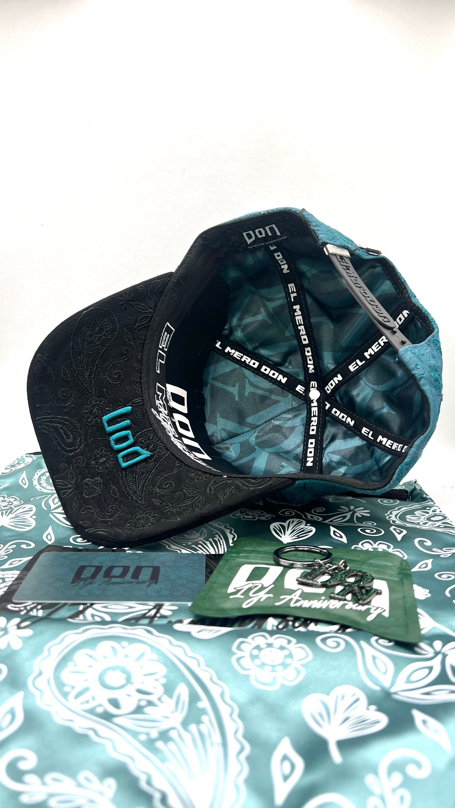 DON HATS 1 YEAR ANIVERSARIO